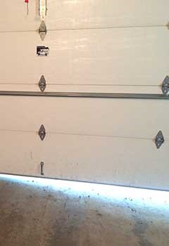 Garage Door Off Track, Cliffside Park